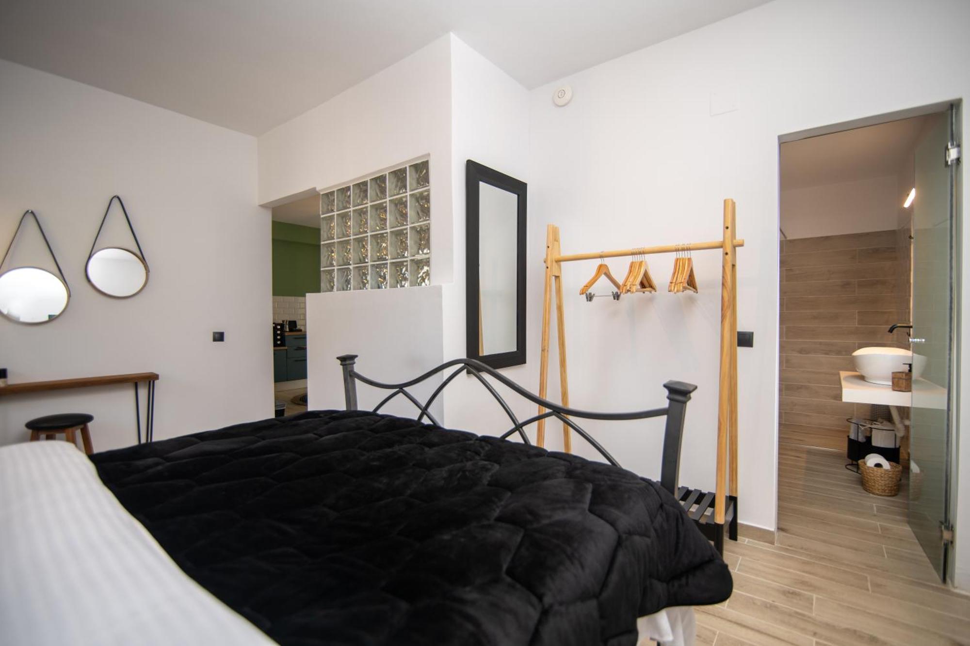 Armoniahousesuites Peritheia Exterior foto